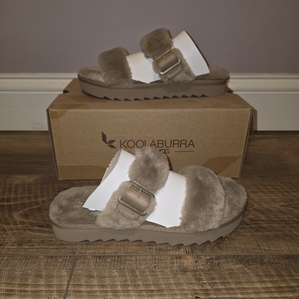 Kool Aburra Fuzzy Sandals - Tan